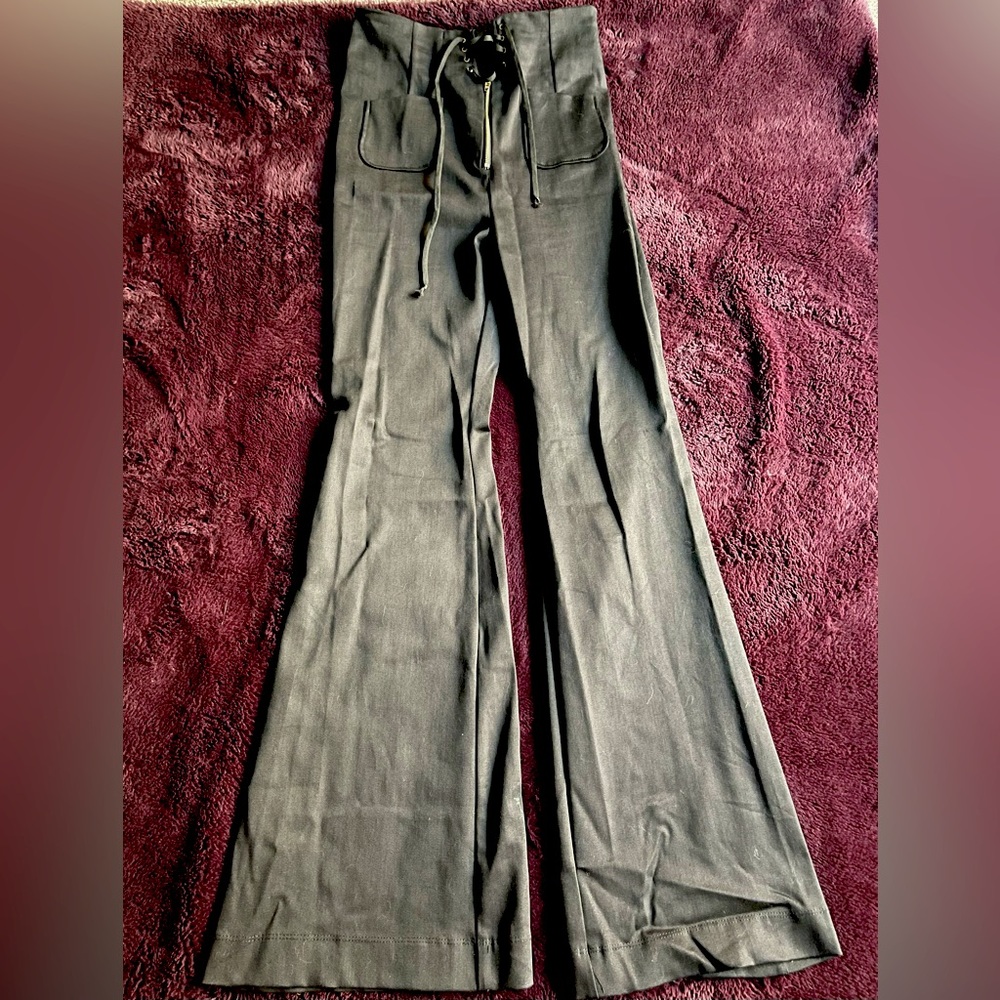 The Creatures corset bells in black